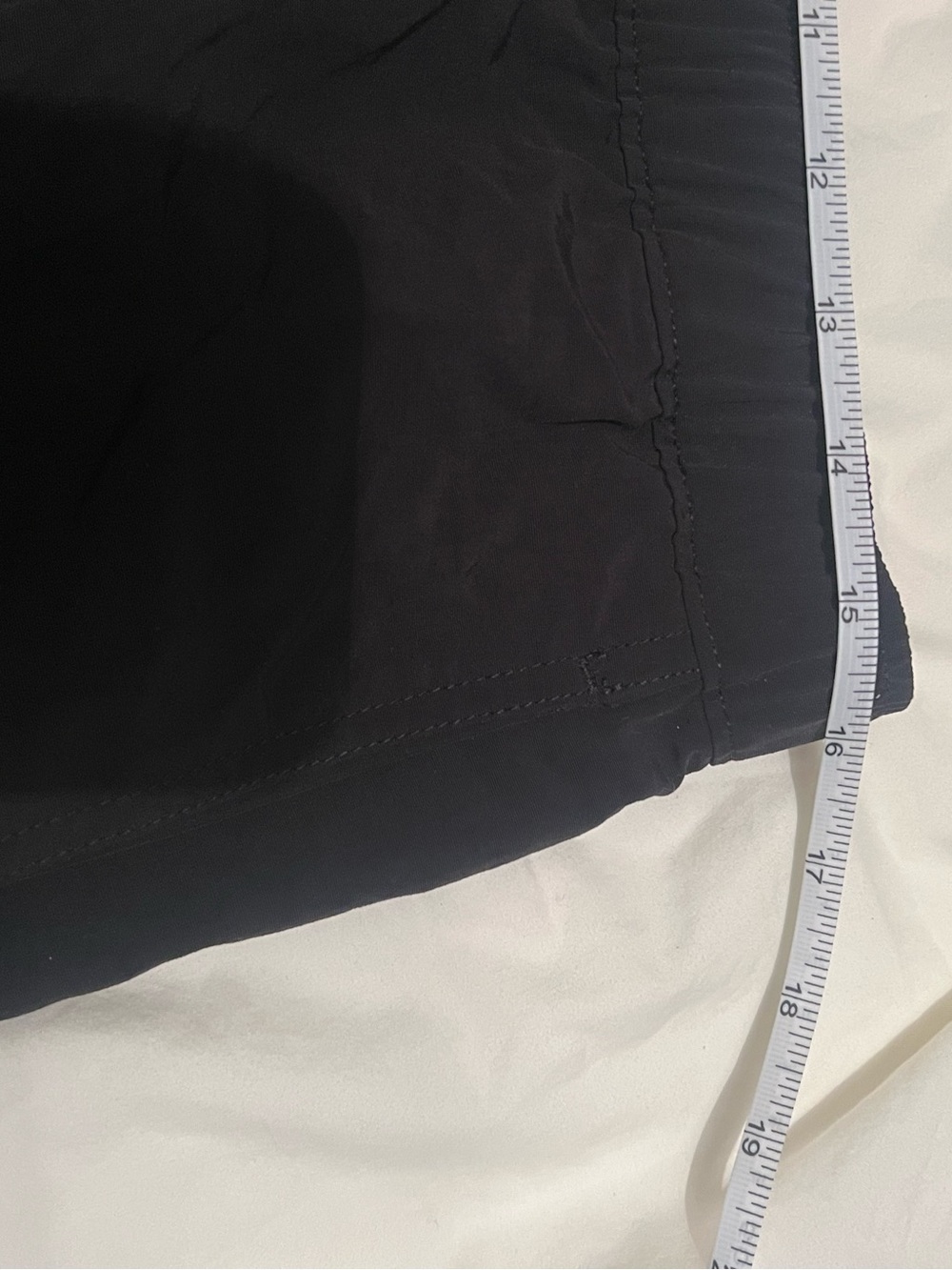 Women's Barely Baggies"' Shorts - 2½" size large - Picture 4 of 8